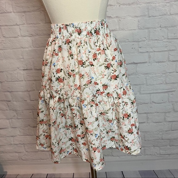 NEW Floral Skirt - Picture 10 of 14